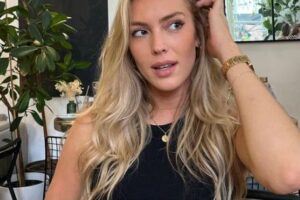 Agathe Cauet Wiki, Taille, Age, Petit Ami, Famille, Biographie et plus